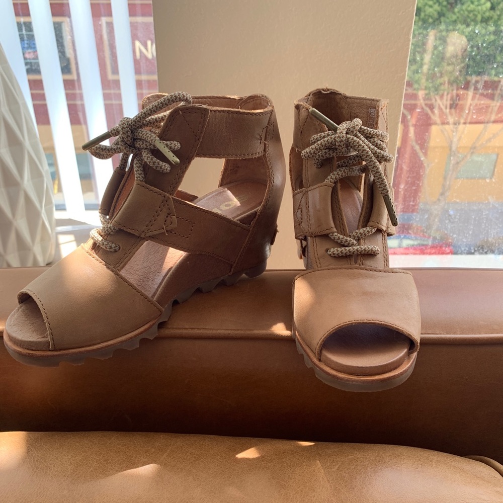 Sorel Joanie Leather Wedge Sandals